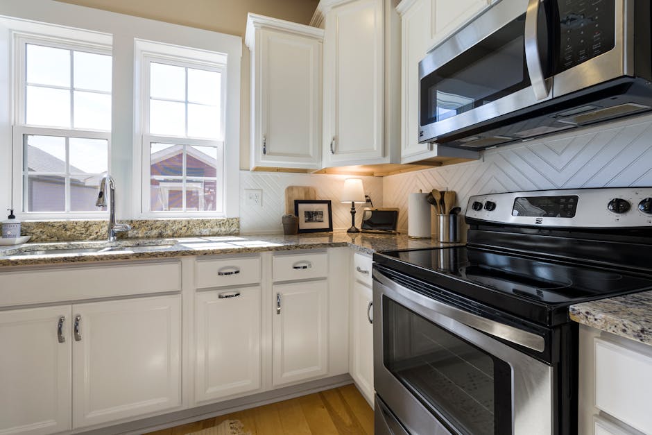 The Evolution of the Black Range Hood: A Stylish Kitchen Essential Through the Ages